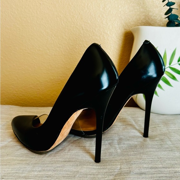 L.A.M.B. Black Leather D'orsay pumps size 7 - Picture 3 of 7